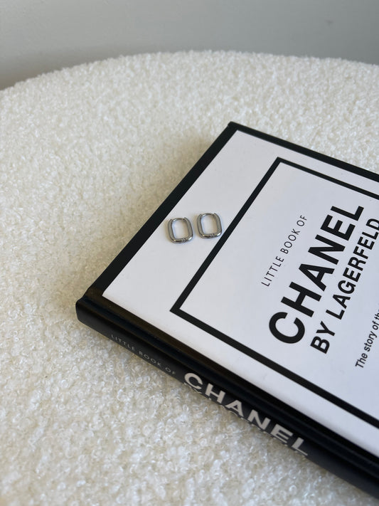 base earrings silver