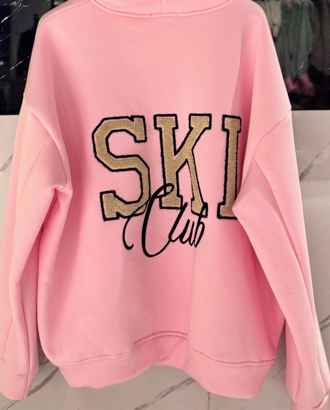 Ski club hoodie pink