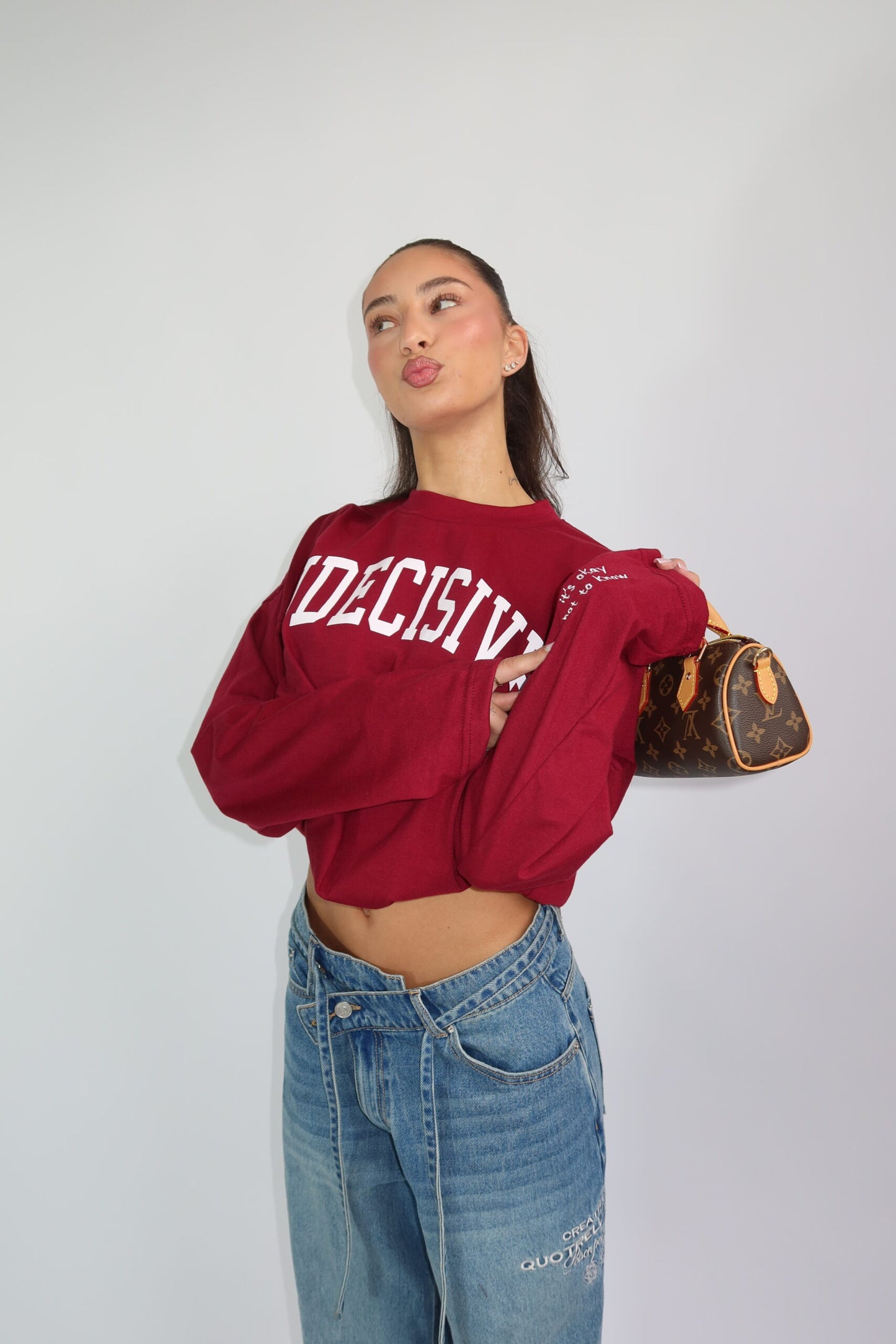 LONGSLEEVE INDECISIVE