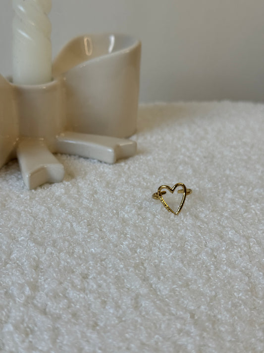 Lovely heart ring