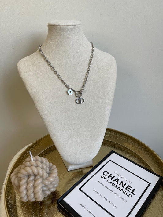 Bellot necklace